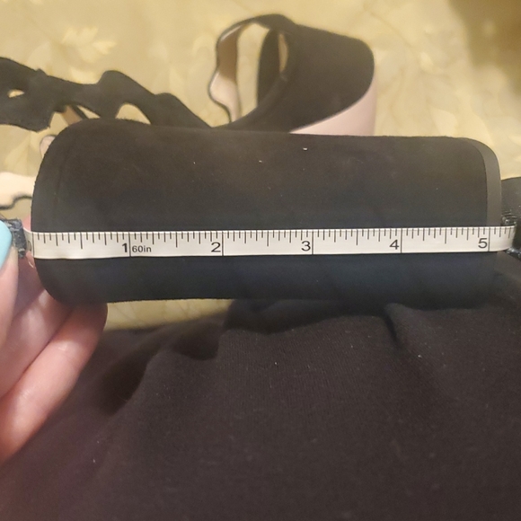 Prada shoes black Prada shoes black heel comes with pra original shoe protector - Picture 13 of 16